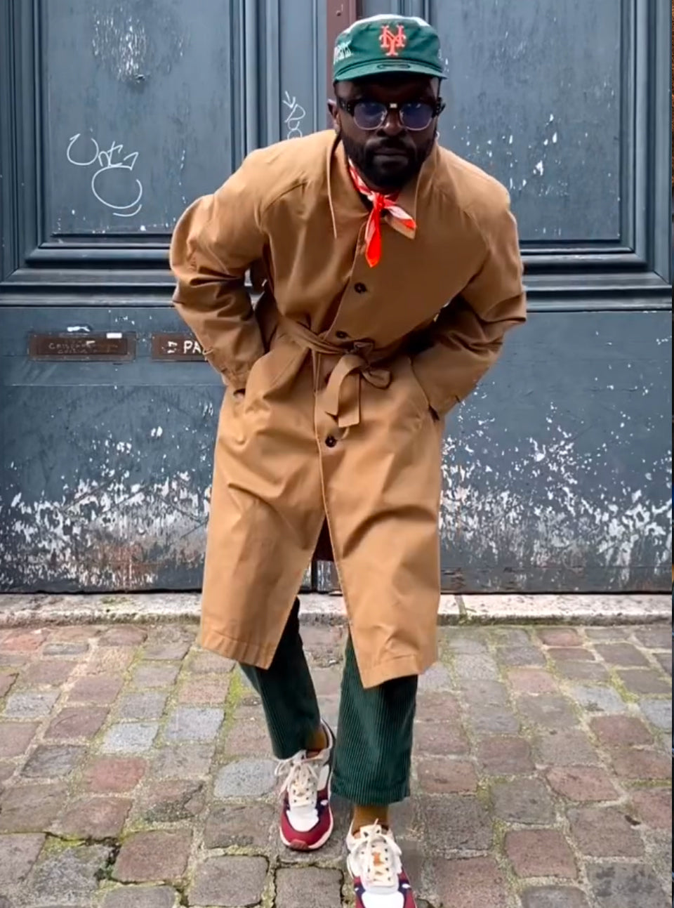 Paris street snaps with a touch of flair! 📸🧦