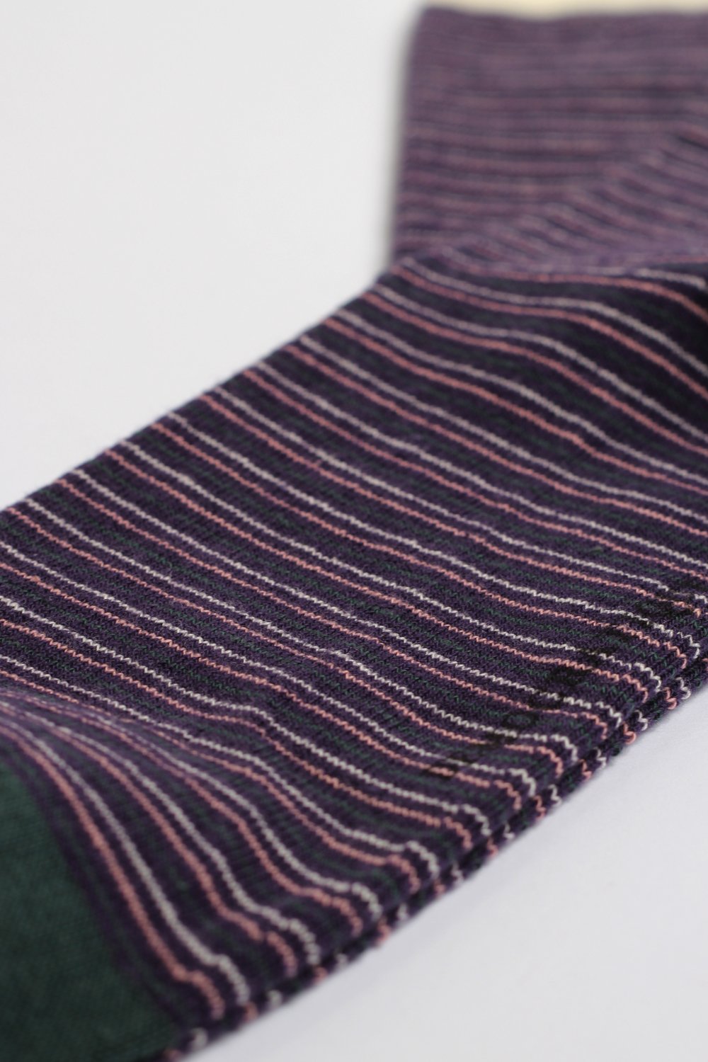 Originals Ultralight Stripes Organic Cotton Gribskov Plum / Off White / Forrest Green / Pale Pink - Democratique Socks