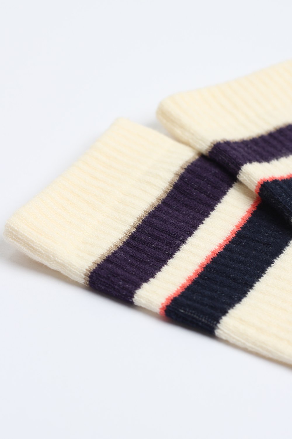 Athletique Classique Stripes+ Organic Cotton Off White / Gribskov Plum / Navy - Democratique Socks