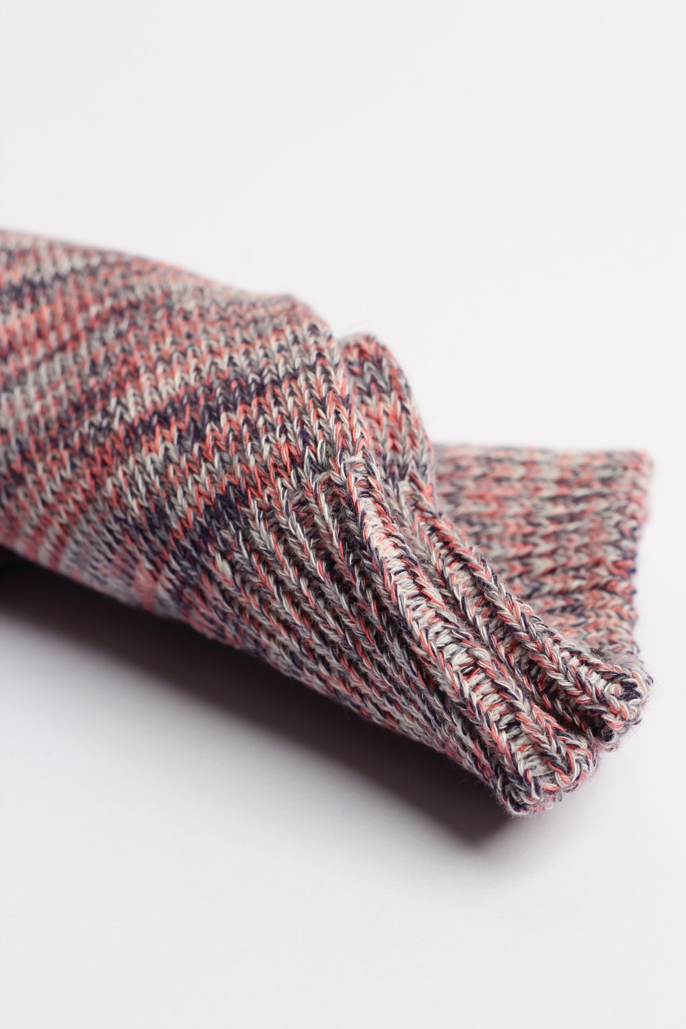 Relax Chunky Flat Knit Supermelange Hard Grey / Trørød Grey / Gribskov Plum / Off White / Watermelon - Democratique Socks