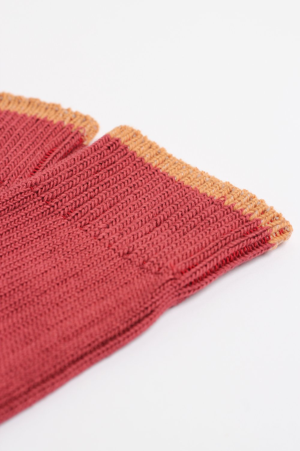 Relax Chunky Rib Solid Knit Dyrehaven Rust / Folehaven Apricot - Democratique Socks