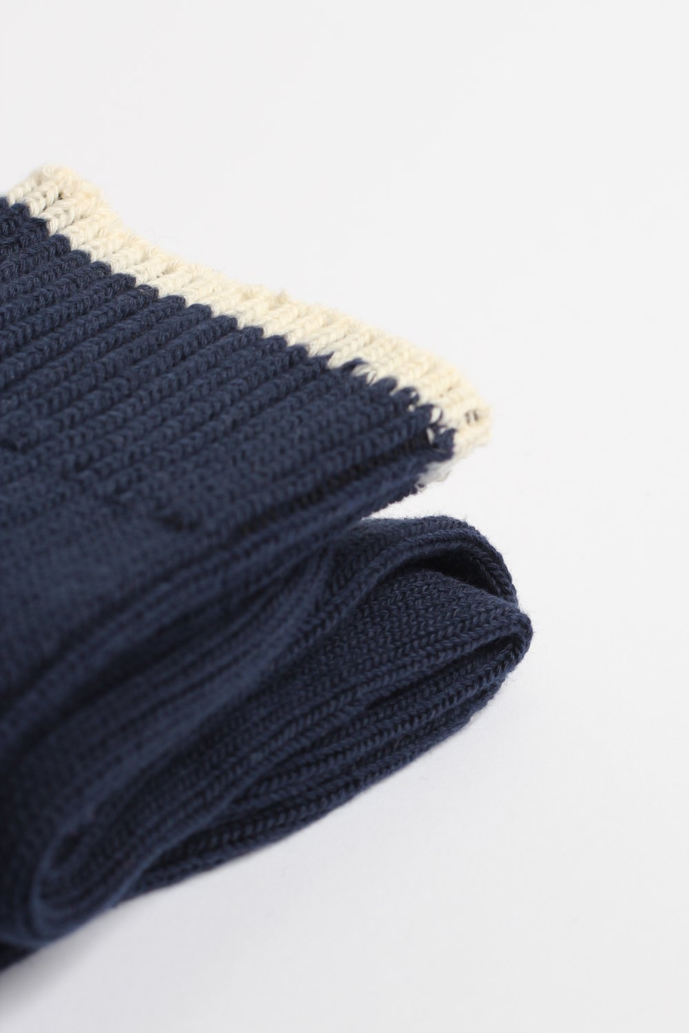 Relax Chunky Rib Solid Knit Organic Cotton Navy / Off White - Democratique Socks