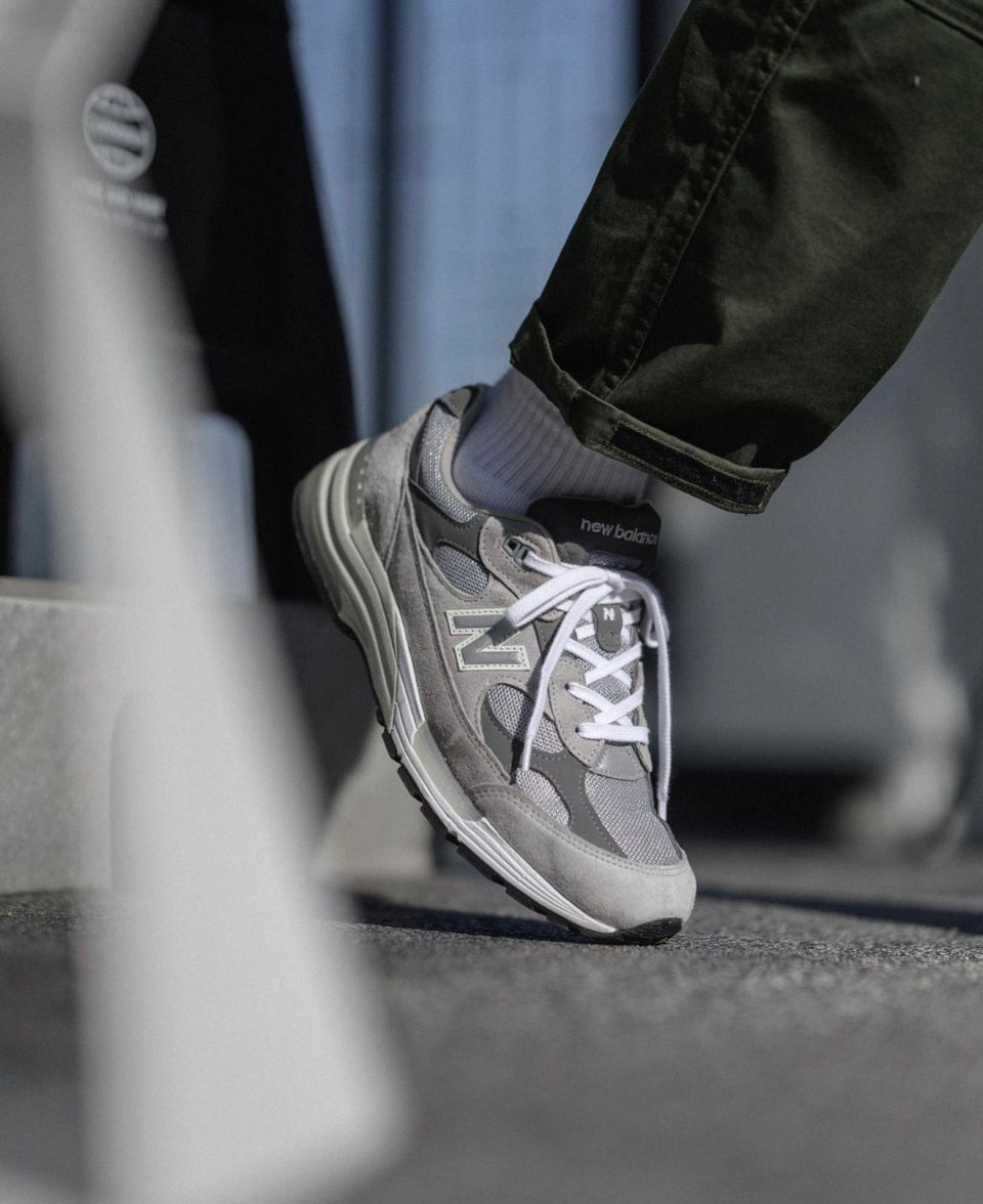 Athletique Classique Stripes Organic Cotton Clear White / Soft Grey / Stone / Benzin - Democratique Socks