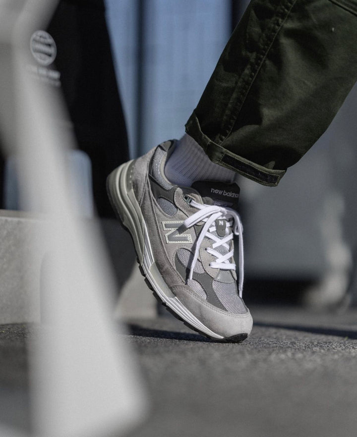 Athletique Classique Stripes Organic Cotton Clear White / Soft Grey / Stone / Benzin - Democratique Socks